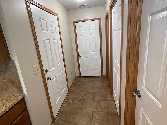 3rd image of 3507 McLaughlin Dr