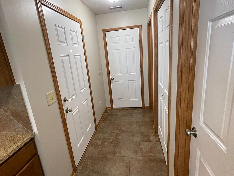 3507 McLaughlin Dr — Photo 4