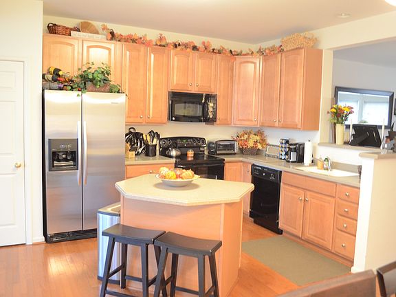 Island for food preparation