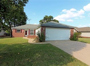 2308 SW Choctaw St, Bentonville, AR 72712
