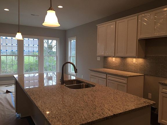 4th image of 1012 Brookwood Ln Lot 2