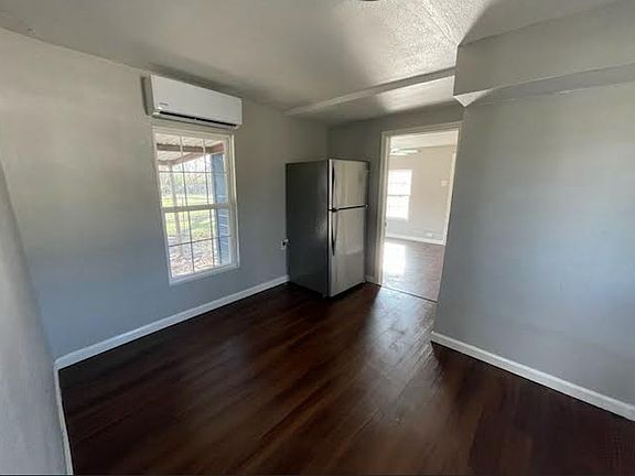 2nd image of 1202 Waweenoc Ave #1