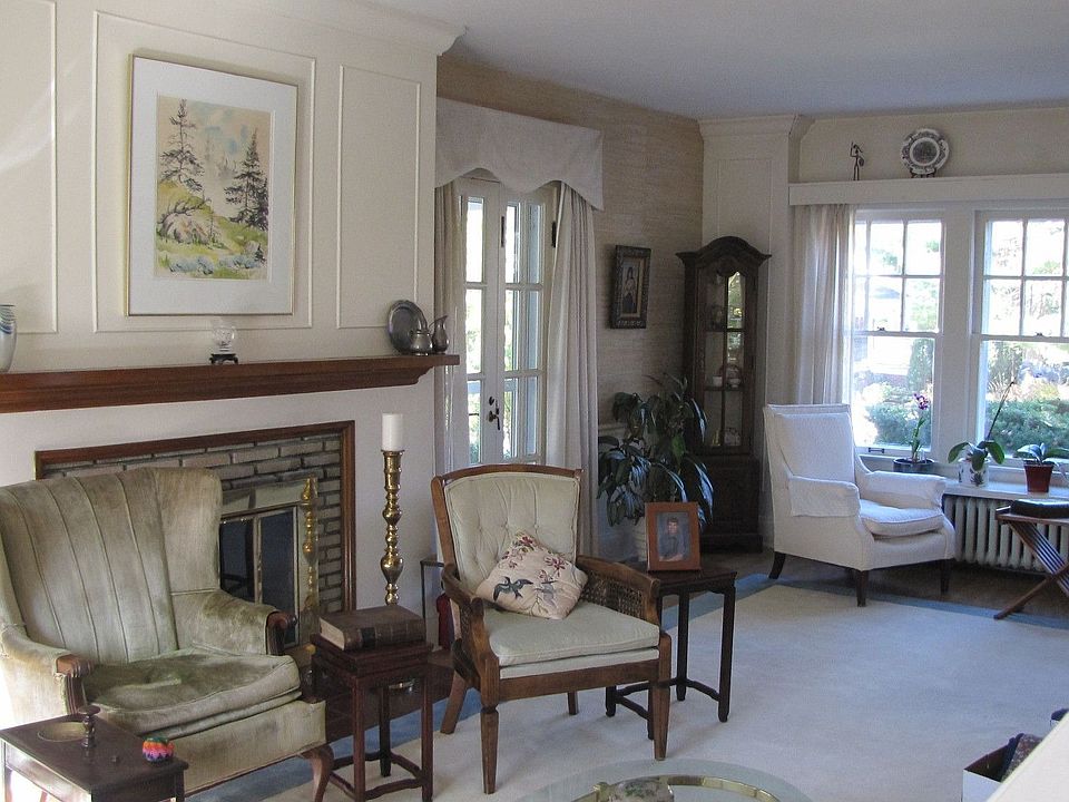2nd image of 2960 Meadowbrook Blvd