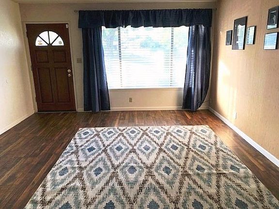 3rd image of 2339 W Holland Ave