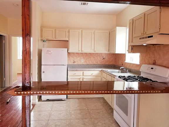 2nd image of 1819 E 13th St #603