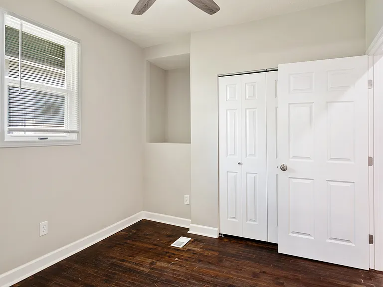 3032 Wayne Ave — Photo 25