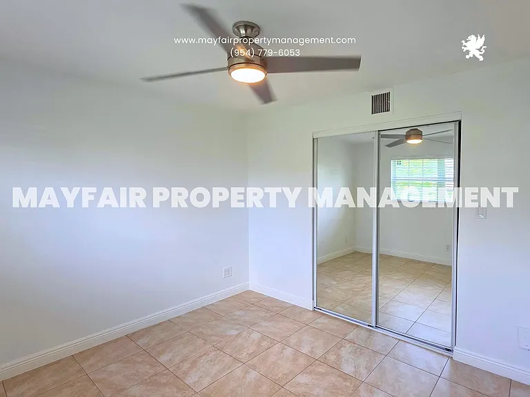 5621 SW 36th Ct #105 — Photo 6