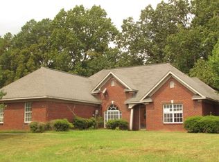 108 W Bound St, Starkville, MS 39759