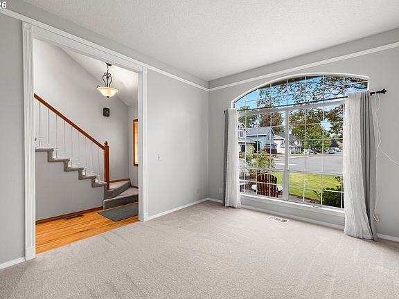 3rd image of 8086 SW Ashford St
