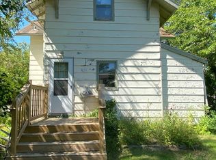 1024 Dewey Ave N, Thief River Falls, MN 56701