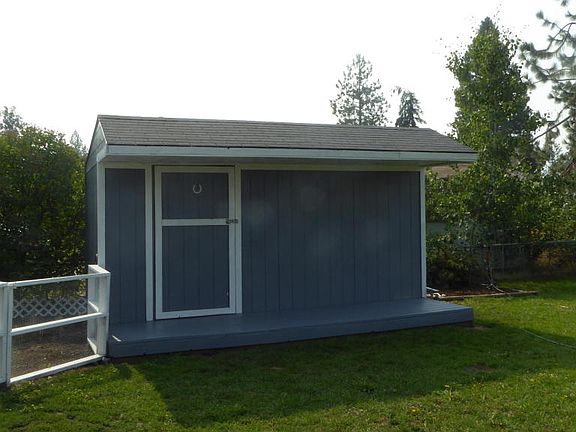 2nd image of 2513 N Sharon Dr