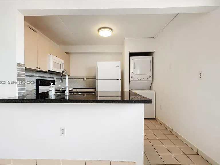 10050 NW 9th Street Cir #203 — Photo 25