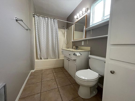 3rd image of 1277 Beryl St #B