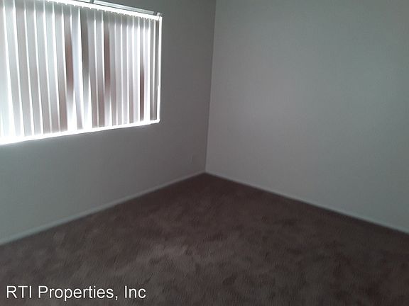 3rd image of 132 E I St APT 22