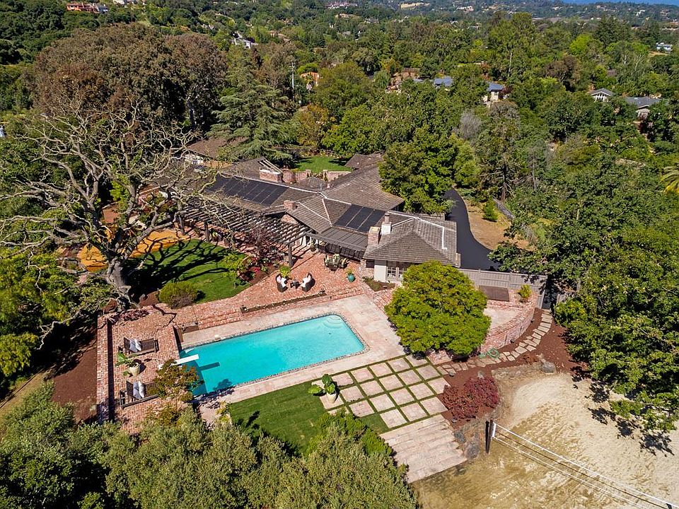 1st image of 12011 Hilltop Dr