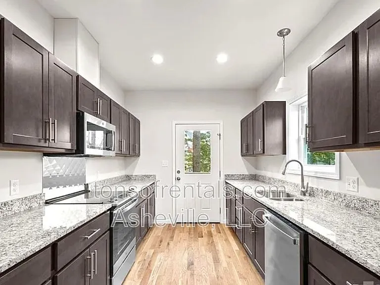 7 Berry Crest Ln — Photo 7