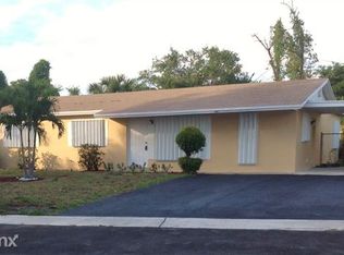 381 NW 4th Ct, Deerfield Beach, FL 33441