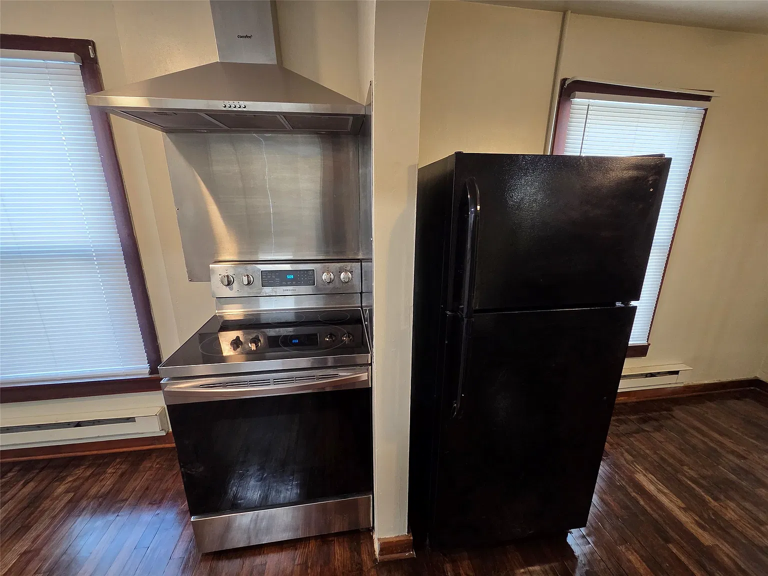 1 bed, 1.0 bath, 700 sqft, $700 — Photo 3