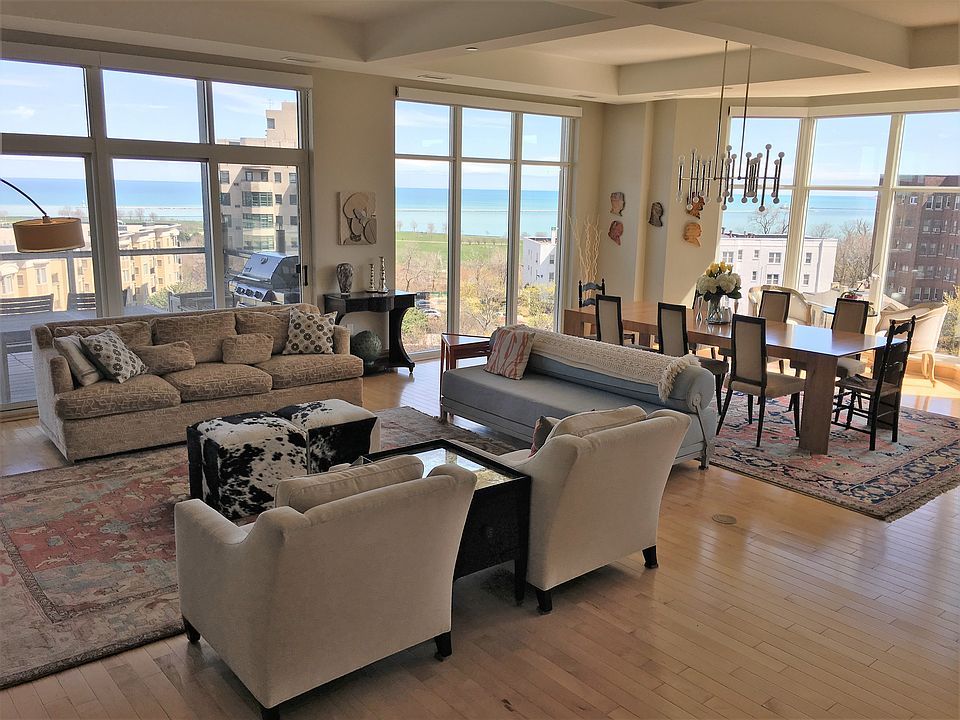 1st image of 1313 N Franklin Pl APT 604