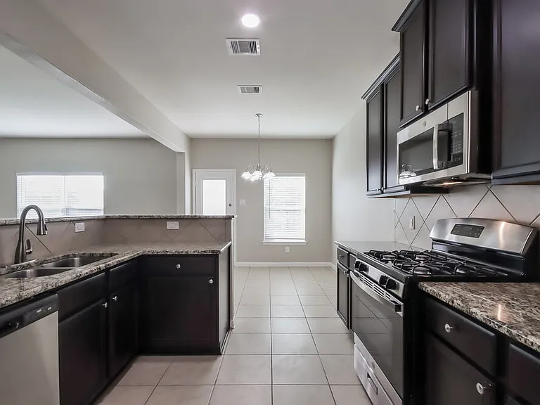 7670 Dragon Pearls Ln — Photo 7