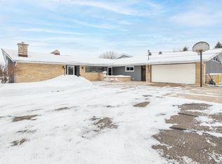 1000 Raasch Hill Rd, Horicon, WI 53032