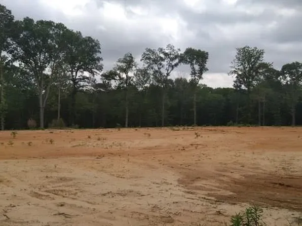 849 Ates Rd, Pineville, LA 71360