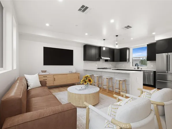 11408 W Calvert St, North Hollywood, CA 91606