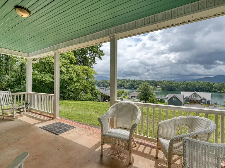 131 Wonderview Dr — Photo 5