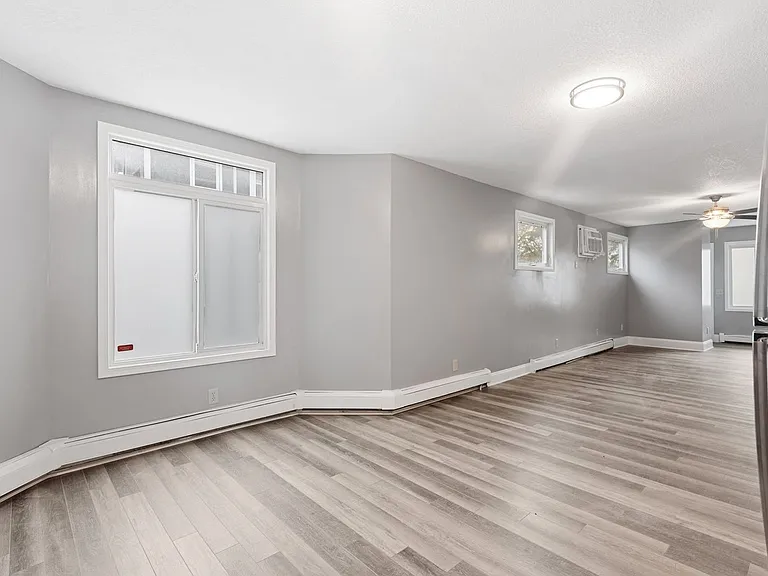 2407 Buchanan St NE #1 — Photo 12