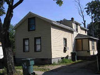 2nd image of 36 Fien St