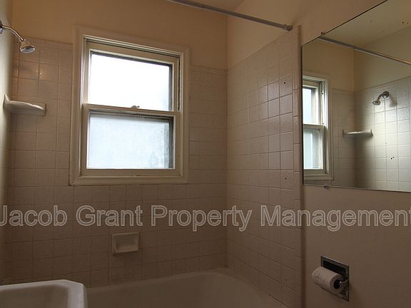 5th image of 1517 Beverly Rd