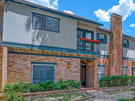 2nd image of 620 N Eldridge Pkwy #10