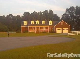 104 Pennys Pl, Seven Springs, NC 28578