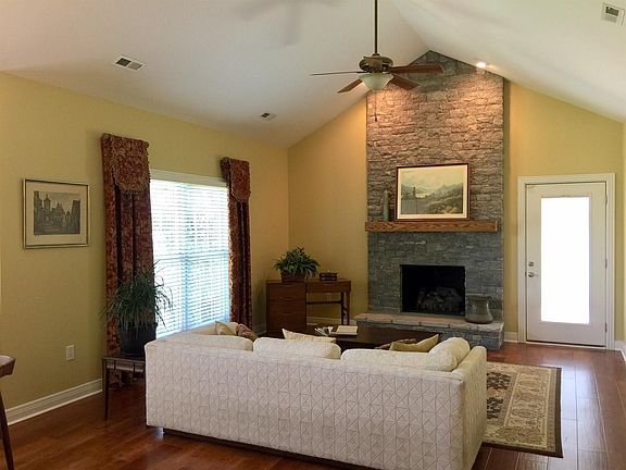 3rd image of 2685 Flying Ebony Dr