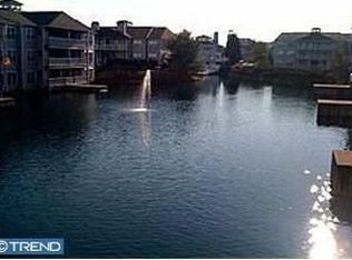 1103 Waters Edge Dr, Newark, DE 19702