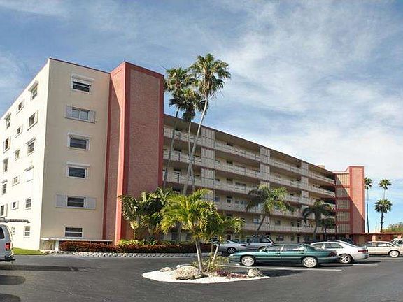 2nd image of 1868 Shore Dr S