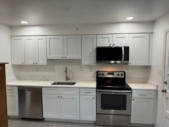 5511 Brinkley Rd, Temple Hills, MD 20748