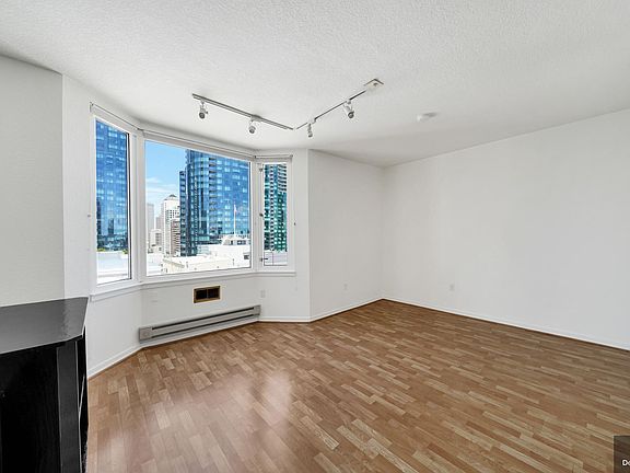 3rd image of 201 Harrison St APT 1118