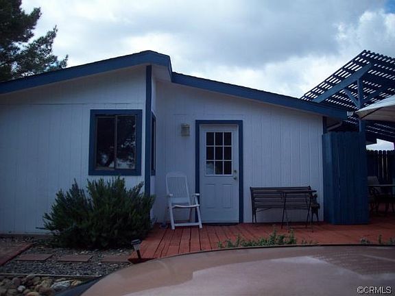 3rd image of 40425 Juniper St