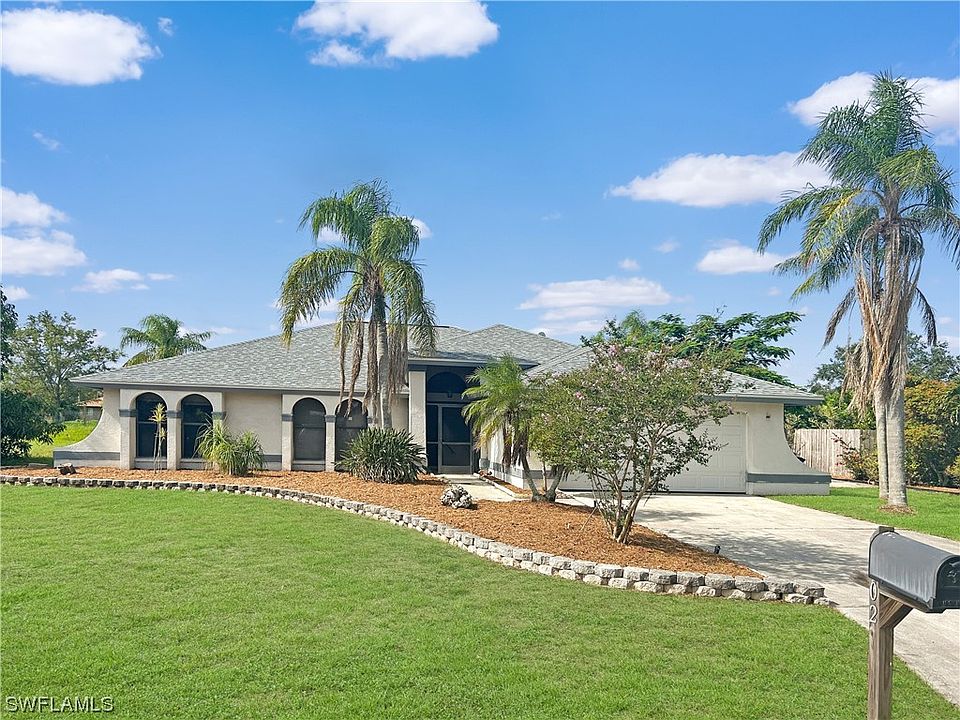 1st image of 1402 Caywood Cir S