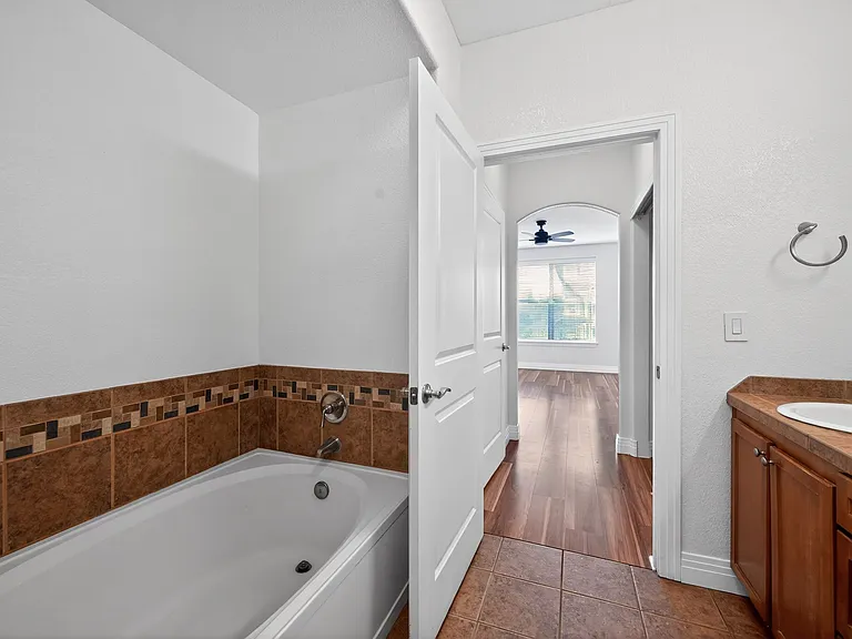 9079 E Panorama Cir #301 — Photo 16