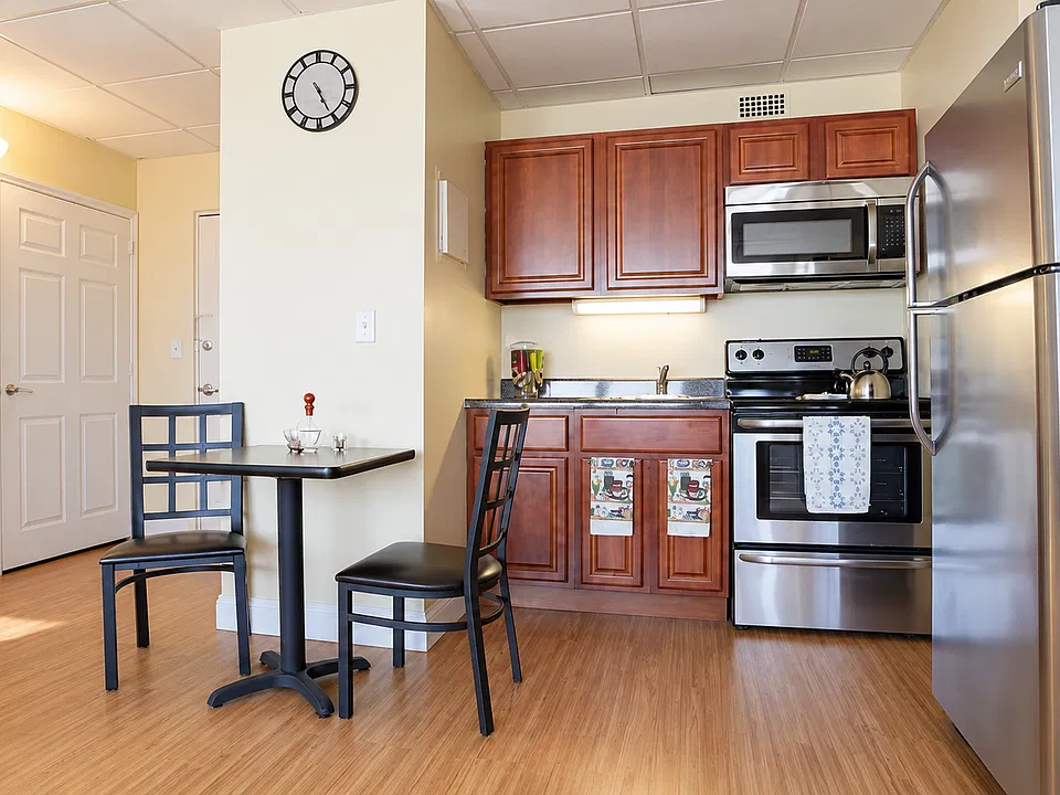 108 Boardwalk #5F