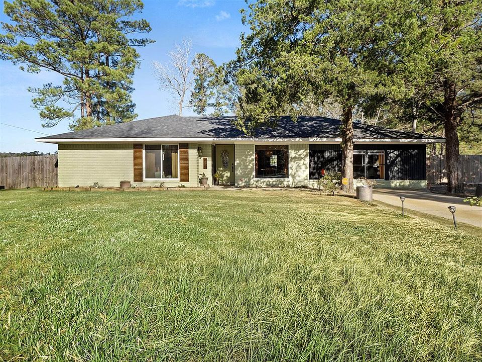 1st image of 941 Holly Grove Rd