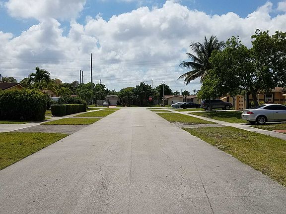 5th image of 6910 SW 10th St