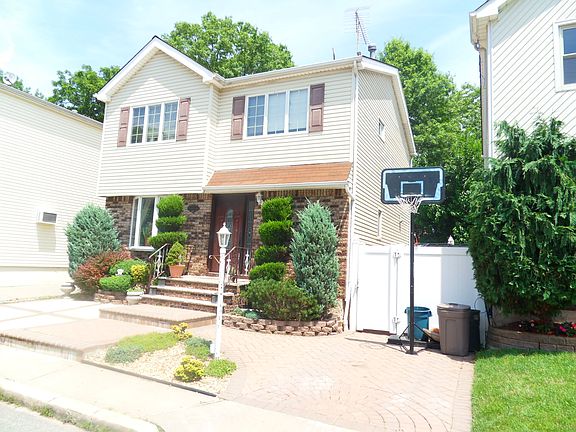 2nd image of 15 Rose Ln