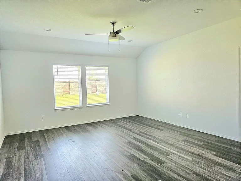 5029 Almond Terrace Dr — Photo 9