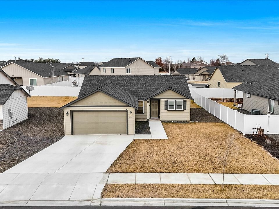 1st image of 4226 W Wood Court