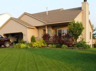 383 Inverness Dr, Oxford, MI 48371