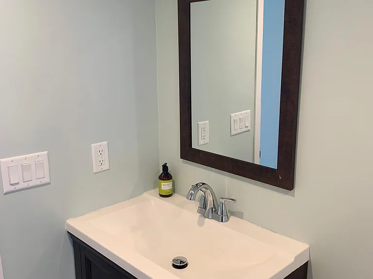 825 Clarke Ave — Photo 7