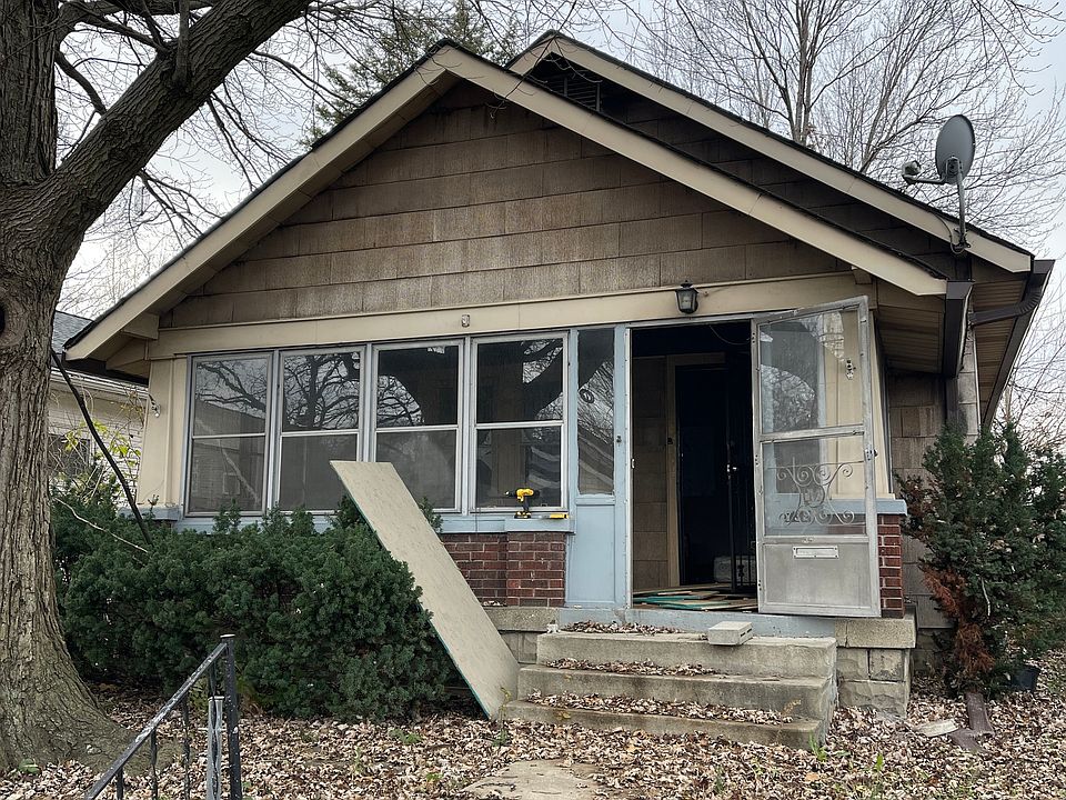 1st image of 732 N Gladstone Ave